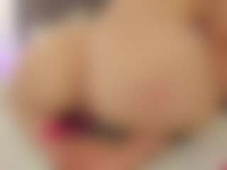 Live cam show with helen-moorex - Petite Teen (18+) on Mixed Magazine Live