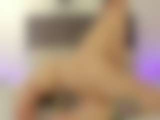 helen-moorex's Live Sex Cam Show