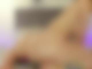 helen-moorex's Live Sex Cam Show