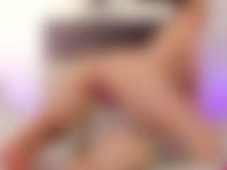 Live cam show with helen-moorex - Green Eyes on Camsoda Late Night