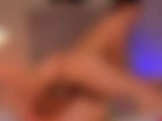 helen-moorex's Live Sex Cam Show