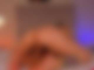 helen-moorex's Live Sex Cam Show