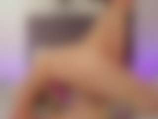 helen-moorex's Live Sex Cam Show