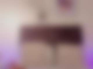 Live cam show with helen-moorex - Green Eyes on Camsoda