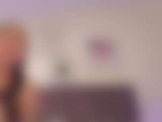 helen-moorex's Live Sex Cam Show