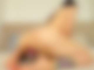 Live cam show with helen-moorex - Bedroom on Camsoda