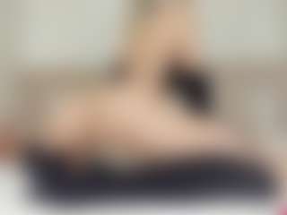 helen-moorex's Live Sex Cam Show
