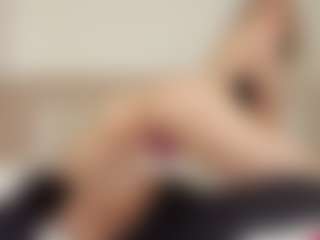 helen-moorex's Live Sex Cam Show