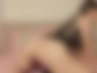 Live cam show with helen-moorex - Bikini on Taboo Cams XXX