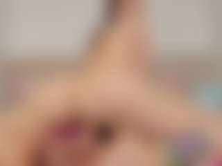 Live cam show with helen-moorex - Teen (18+) on SpankPalCams
