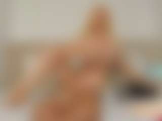 helen-moorex MILF webcam performer live streaming