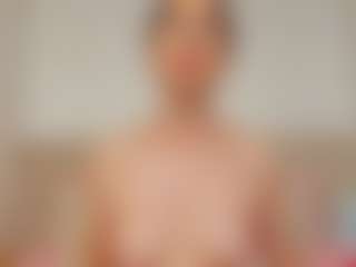 helen-moorex's Live Sex Cam Show