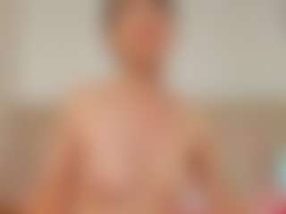 helen-moorex's Live Sex Cam Show