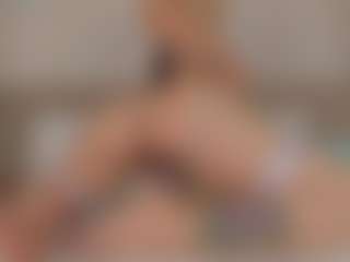 helen-moorex's Live Sex Cam Show
