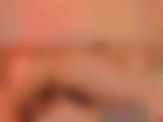 Live cam show with helen-moorex - Petite MILF on AdultVida.com