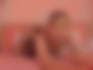 Live cam show with helen-moorex - Athletic Bedroom on sexylivex.com