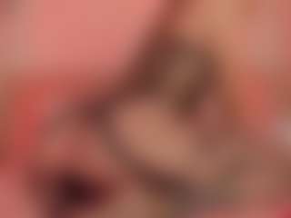 Live cam show with helen-moorex - Green Eyes on TastyBlacksLive