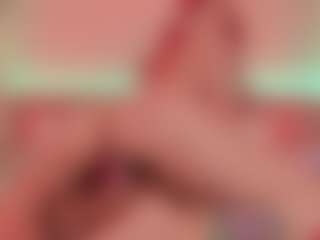 Live cam show with helen-moorex - Petite MILF on CamwithHer