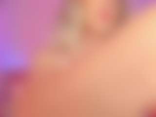 Live cam show with helen-moorex - Camel Toe on Camsoda