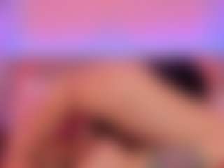Spettacolo in cam dal vivo con helen-moorex - Gamer Mature su Camsoda