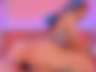 Live cam show with helen-moorex - Camel Toe on Milfs Live