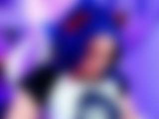 Live cam show with MARCELINE - Nipple Piercings on AdultVida.com