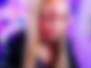 Live cam show with MARCELINE - Gamer Pornstar on SquirtSoMuch