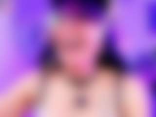 Live cam show with MARCELINE - Teen (18+) on Camsoda