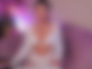 Live-Cam-Show mit AnaisBloom - Cute auf Camsoda