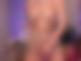 AnaisBloom's Live Sex Cam Show
