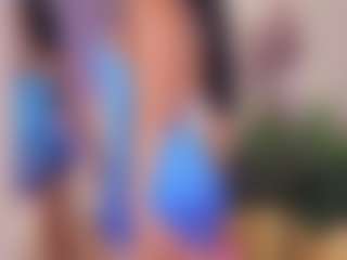 Live cam show with AnaisBloom - Teen (18+) on friskycurves.com