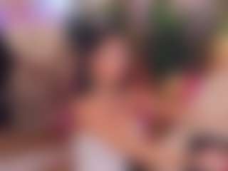 Live cam show with AnaisBloom - Lush Teen (18+) on CamSodaAdn