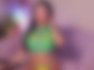 Live cam show with AnaisBloom - Oil on Camsoda