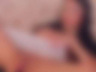 Live cam show with AnaisBloom - Fingers on Camsoda