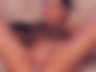 Live cam show with AnaisBloom - Shaved Pussy on Camsoda