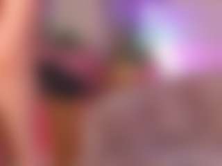 AnaisBloom's Live Sex Cam Show