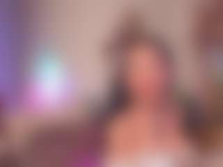 Live cam show with AnaisBloom - Fingers on Camsoda