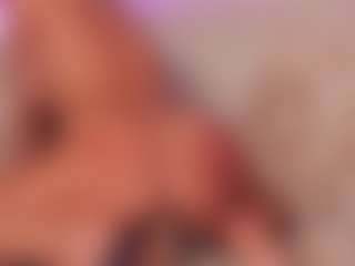 Live cam show with AnaisBloom - Shaved Pussy on Camsoda