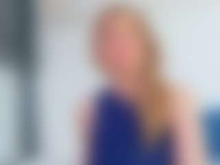 Live cam show with Karissia - Mature on chickslive.net
