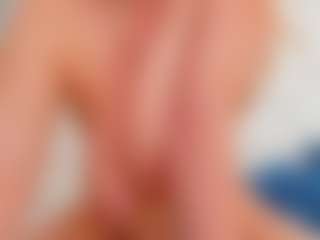 Live cam show with Karissia - Mature on Dare Cams