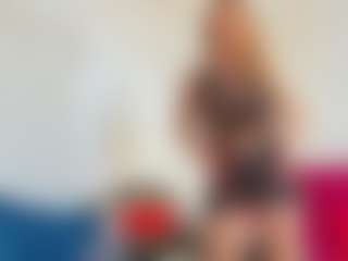 Karissia's Live Sex Cam Show