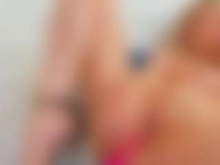 Live cam show with Karissia - Tittyfuck on iamadamtest123.com