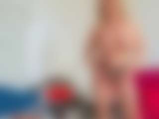 Live cam show with Karissia - Italian on live18s.com | netherlands