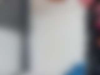 Karissia MILF webcam performer live streaming
