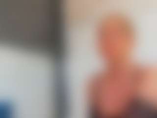 Karissia's Live Sex Cam Show