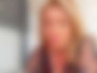 Karissia's Live Sex Cam Show