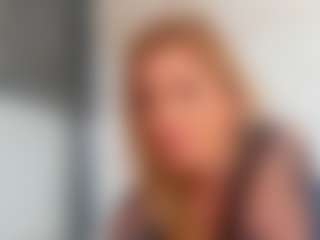Karissia's Live Sex Cam Show