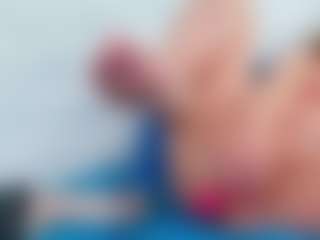 Live cam show with Karissia - Mature on justonemore.cc