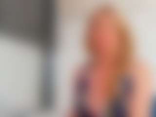 Live cam show with Karissia - Big Ass on studioflirtlive.com