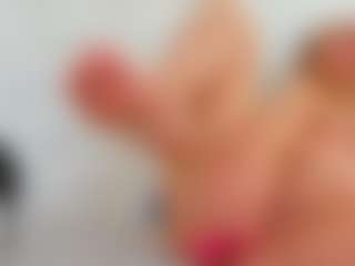 Karissia's Live Sex Cam Show